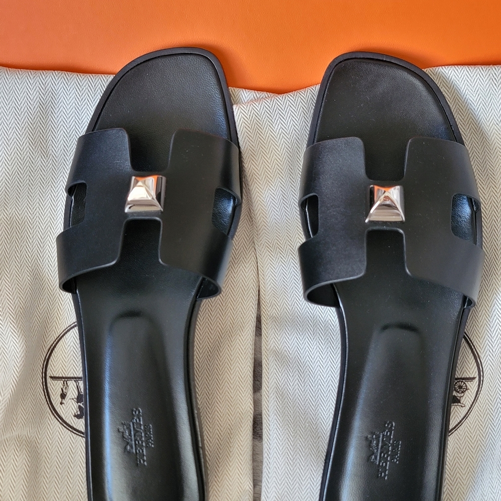 Hermes Sandal BLACK LEATHER SILVER STUD SIZE 39.5=9.5US LIMITED EDITION ORAN NEW - Picture 16 of 17